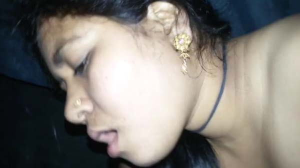 Devar ne bhabhi ki chut me mota sa lund daal diya